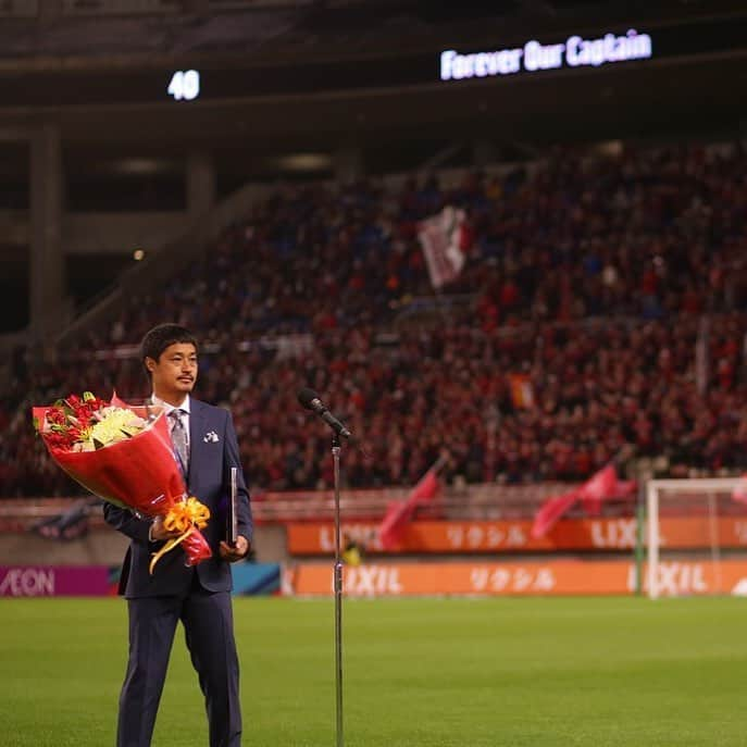 サッカーキングさんのインスタグラム写真 - (サッカーキングInstagram)「. 小笠原満男に功労賞 （2019.04.05） . 📷Photo by Shin-ichiro Kaneko/兼子愼一郎 . #小笠原満男 #MitsuoOgasawara #鹿島アントラーズ #KashimaAntlers #Antlers #football #サッカーキング #⚽️ #サッカー」4月5日 20時38分 - soccerkingjp