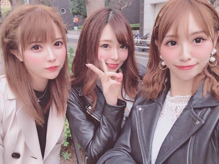 優月美羽さんのインスタグラム写真 - (優月美羽Instagram)「1ヶ月ぶりに3人集まった❤ 近況報告🥰💓 ヒルトンのいちごフェア行ってきたよ🍓 めっちゃ美味しかったー😍💖ちょーたくさんたべた🤣笑 くるしー🤣🤣🤣 #ストロベリーcatsコレクション #ヒルトン東京 #いちごビュッフェ #いちご🍓」4月5日 20時45分 - miu.yuzuki