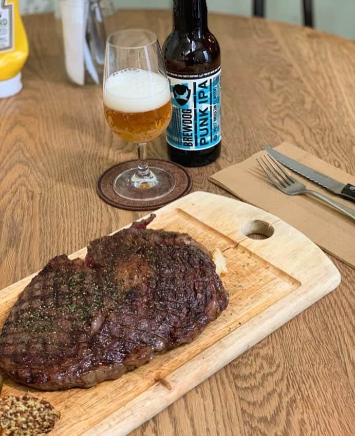 フリーマンズスポーティングクラブのグルメインスタ