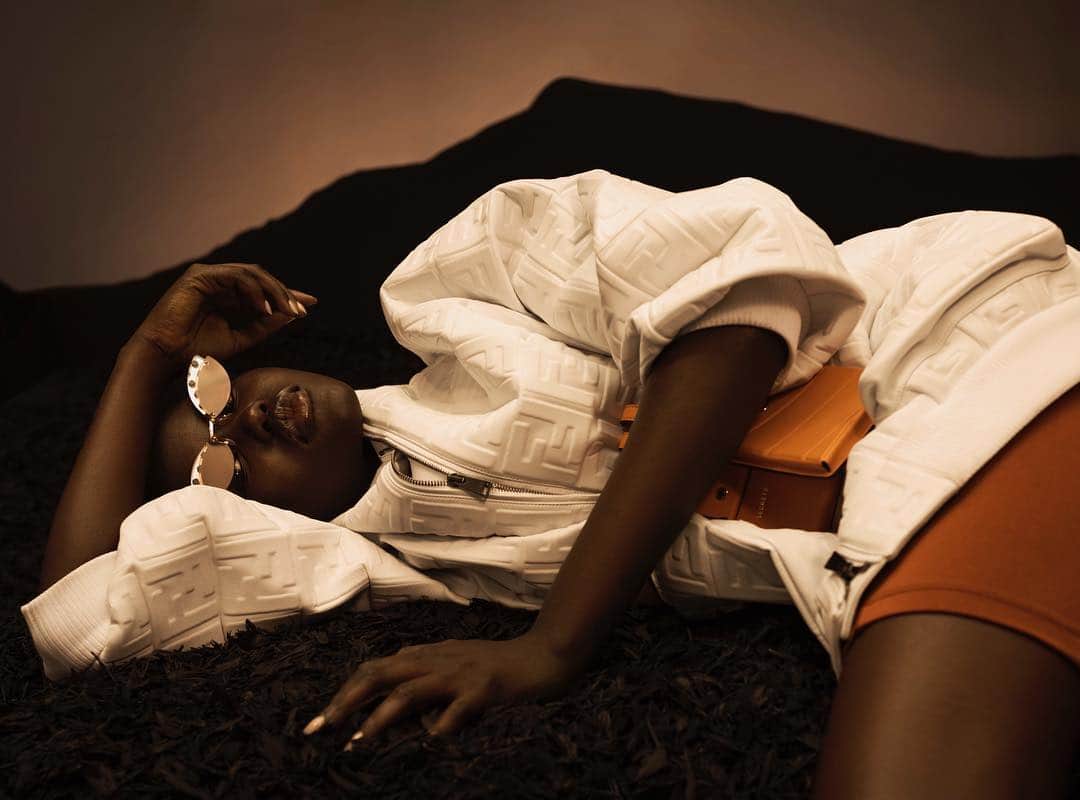 Vogue Italiaさんのインスタグラム写真 - (Vogue ItaliaInstagram)「Our April Issue on newsstands TODAY! ‘The Last Hour’ @adutakech in @fendi by @josholins styled by @clarerichardson1 See the full story via link in bio. Full credits: #AdutAkech @thesocietynyc Editor in chief @efarneti Creative director @gb65 Casting directors @pg_dmcasting @samuel_ellis @ DM Fashion Studio Make-up @francelledaly @lovecraftbeauty  Hair @cimmahony @lgamanagementbeauty Manicure @erihandanail @mam_nyc Set design @frau.juliawagner  Production #HeatherRobbins @clmagency On set #CatMarshall」4月5日 20時56分 - vogueitalia
