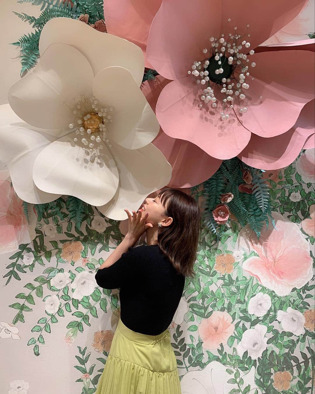 karen okajimaさんのインスタグラム写真 - (karen okajimaInstagram)「ㅤㅤㅤ ㅤㅤㅤ お花がすき🌼🌼🌼 旅行はよ行きたい😆💓💓 ㅤㅤㅤ アフタヌーンティーすき😍😍 ㅤㅤㅤ  #マカオ #Macau #マカオ旅行 #jwmariottohotelMacau #mariottohotelMacau  #おかじ旅行記 #岡島かれん  #ギャラクシーマカオ #galaxymacau #グルメ岡島 #マカオカフェ」4月5日 21時07分 - karenokajima0318