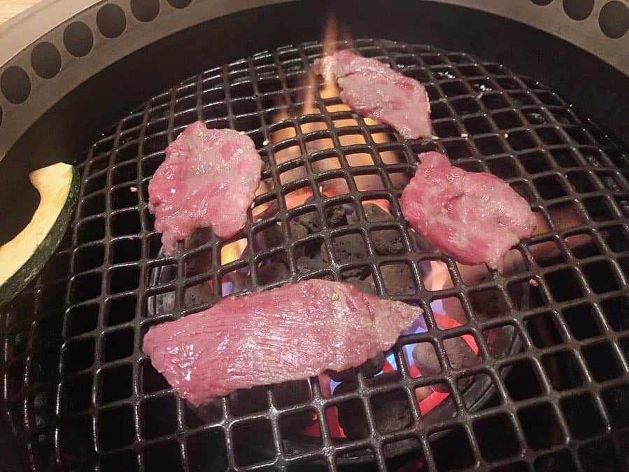 西村菜那子さんのインスタグラム写真 - (西村菜那子Instagram)「#悠雅亭 #長野  長野で行く焼肉屋さん。 お父さんに連れてってもらったところ。 しいたけって美味しいよね」4月5日 21時24分 - nanako_nishimura