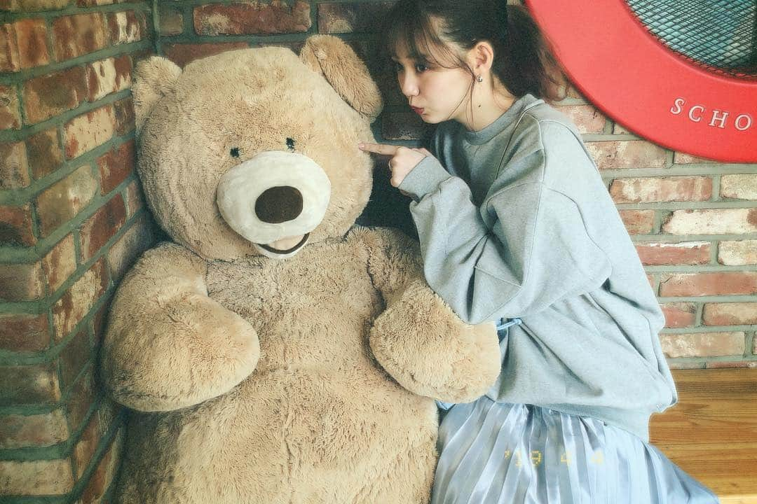 江野沢愛美さんのインスタグラム写真 - (江野沢愛美Instagram)「🧸 トレーナー #adererror  スカート #eclin #私服 #ootd #오늘의코디 #韓国旅行 #カロスキル」4月5日 21時21分 - enosawa_manami