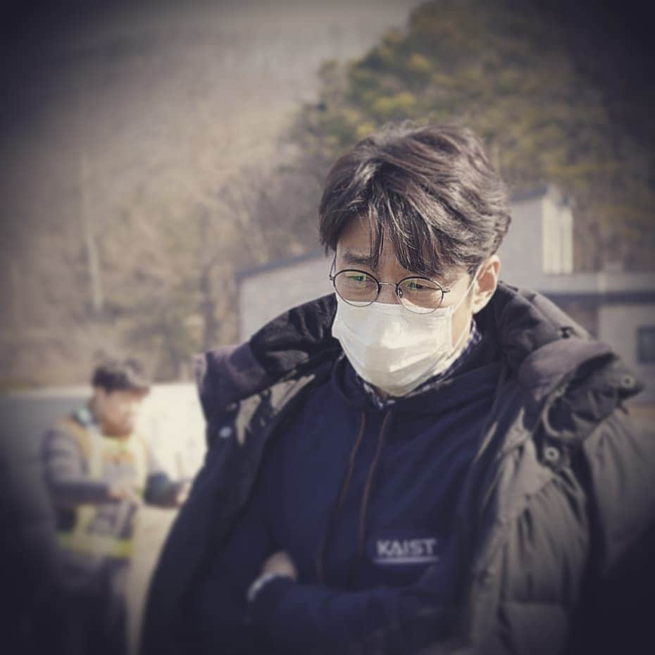 チ・ジニさんのインスタグラム写真 - (チ・ジニInstagram)「#지정생존자」4月5日 21時42分 - actor_jijinhee