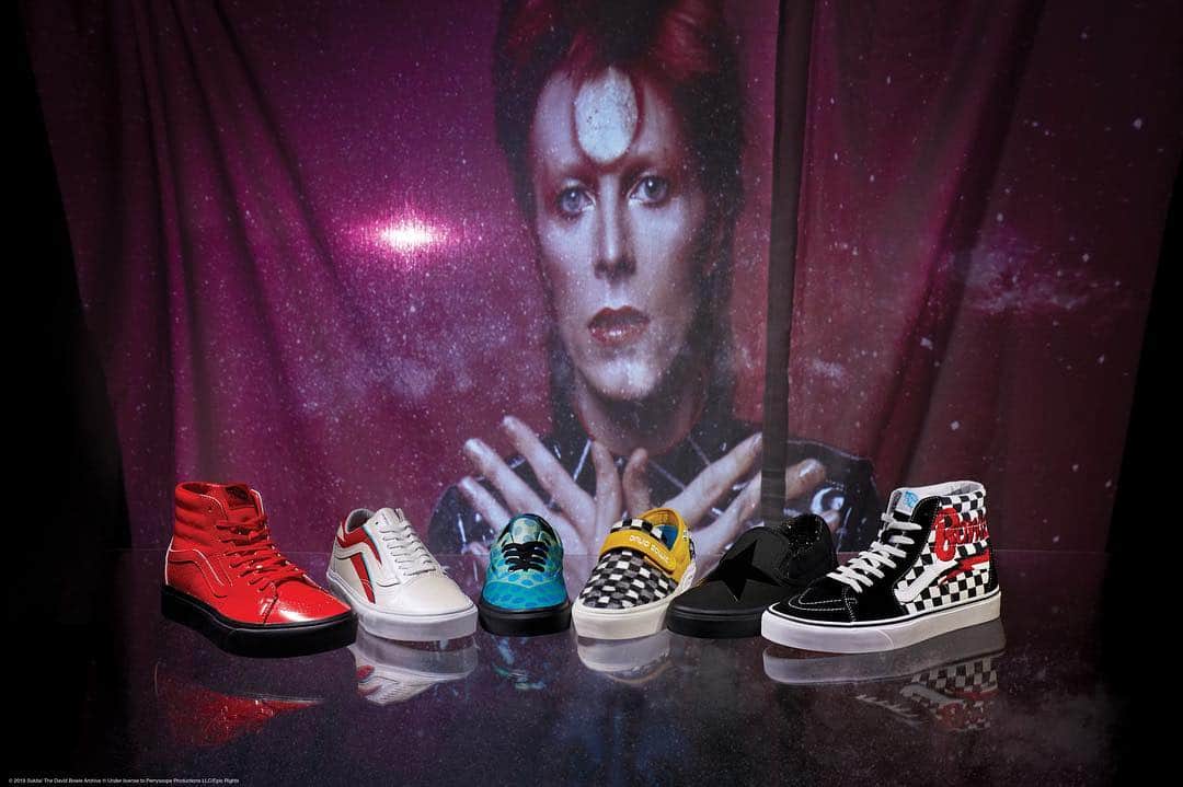 vansさんのインスタグラム写真 - (vansInstagram)「It's here. See the full Vans x @DavidBowie collection now at vans.com/bowie and your local store.」4月5日 13時18分 - vans