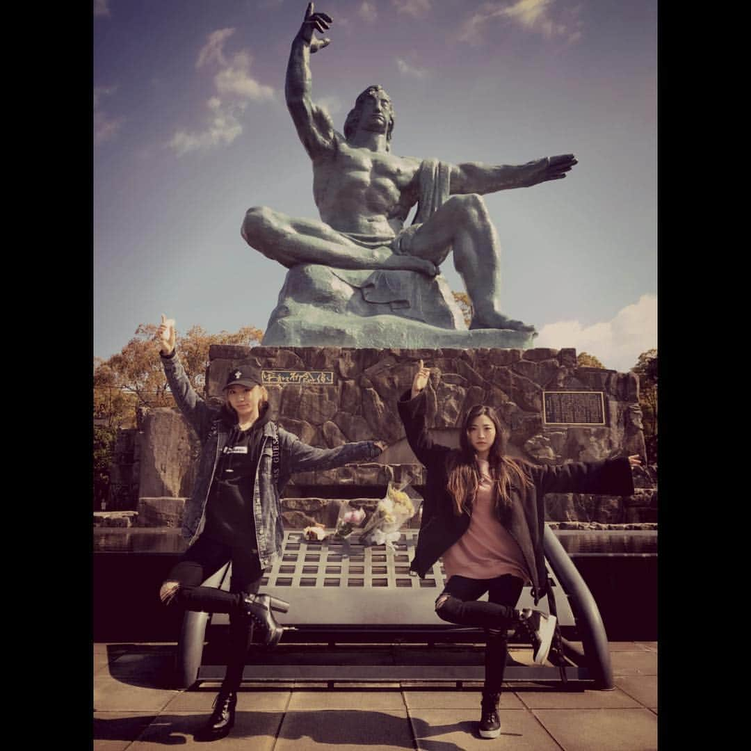 鈴木真梨耶さんのインスタグラム写真 - (鈴木真梨耶Instagram)「平和  #nagasaki #平和公園  #長崎 #平和祈念像  #loveandpeace  #loveandthankyou  #ROSEAREAL #ロザリオ #MaRiyaSuzuki #鈴木真梨耶」4月5日 13時29分 - mariya_suzuki