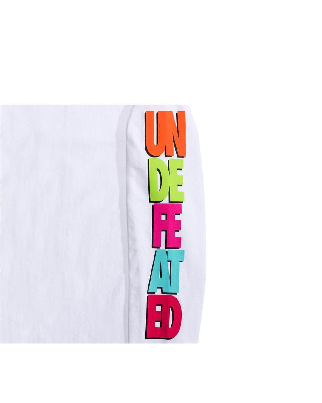 UNDFTDさんのインスタグラム写真 - (UNDFTDInstagram)「UNDEFEATED Stacked Raglan Tee // Spring ‘19 Drop 3 available Friday 4/5 at All Undefeated Chapter Stores and Undefeated.com」4月5日 14時25分 - undefeatedinc