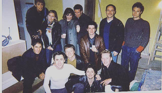 アラン・カミングさんのインスタグラム写真 - (アラン・カミングInstagram)「With a bunch of my chums in the building site that would become my flat in Chinatown, London. 2000 #fbf」4月5日 14時25分 - alancummingreally