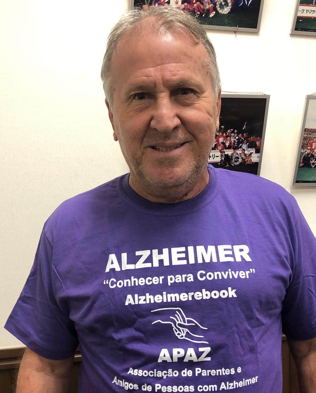 ジーコさんのインスタグラム写真 - (ジーコInstagram)「Faça parte da campanha de conscientização sobre a doença de Alzheimer. Estamos juntos.」4月5日 14時17分 - zico