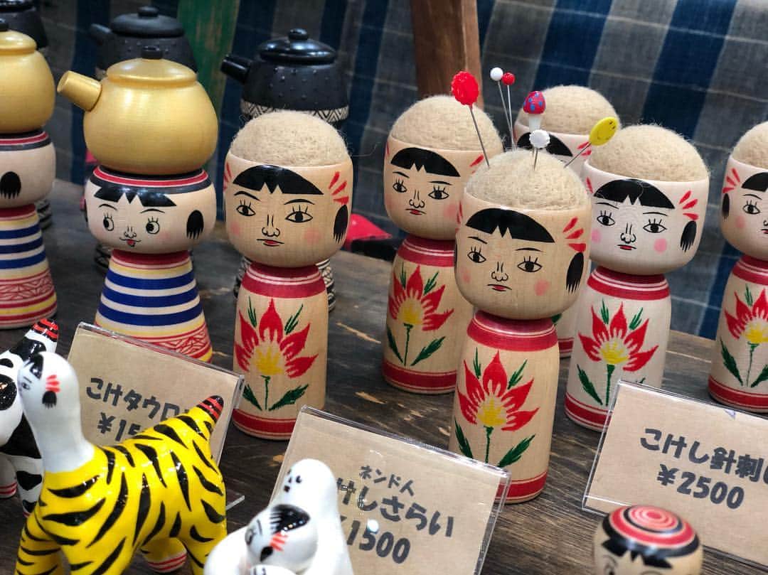 林藍菜さんのインスタグラム写真 - (林藍菜Instagram)「Zakka時間！ 可愛い雑貨たちに出逢えます♡ ７日日曜日までテクノホールで開催中！ 取材の模様は明日の富山テレビ「フルサタ！」で。 @furusata_bbt ←フォローしてね。 #zakka時間 #雑貨屋 #可愛い雑貨がいっぱい #小寸こけし #陶芸 #髪飾り #しゃもじ立て #グラノーラ #花のある暮らし #フルサタ #オシゴトアイナ」4月5日 15時08分 - hayashi_aina