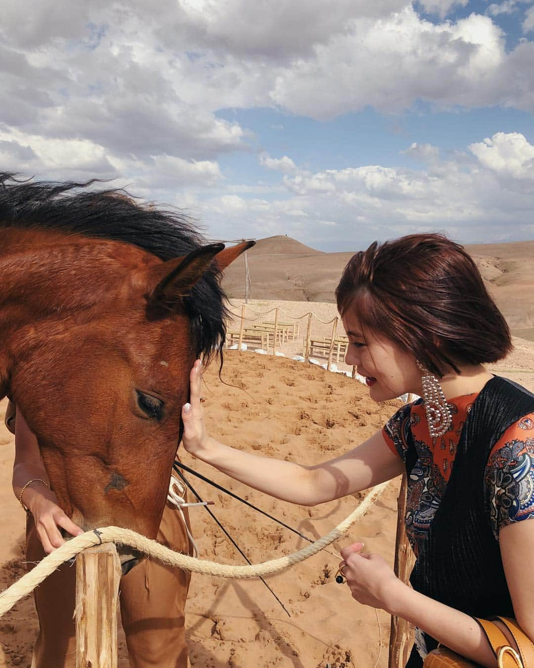 emmaさんのインスタグラム写真 - (emmaInstagram)「nice to see u 🐎 💖 @chloe  #chloenomade #chloegirls」4月5日 15時29分 - okss2121