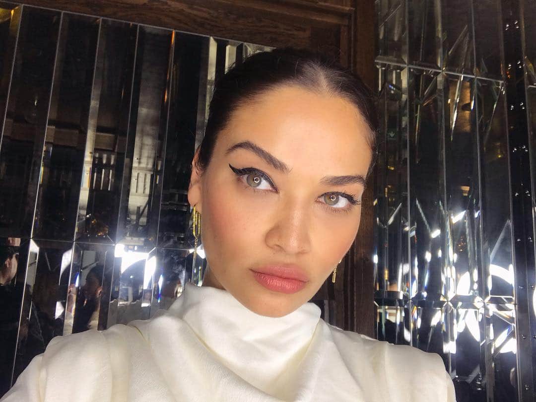 シャニーナ・シャイクのインスタグラム：「I 🖤 you Pat @patmcgrathreal ! Congratulations on your new store opening in  Selfridges London . Extremely happy that I could celebrate with you 💋!! Such a special day for you 🙌🏽#pattakeslondon #patmcgrathlabs」