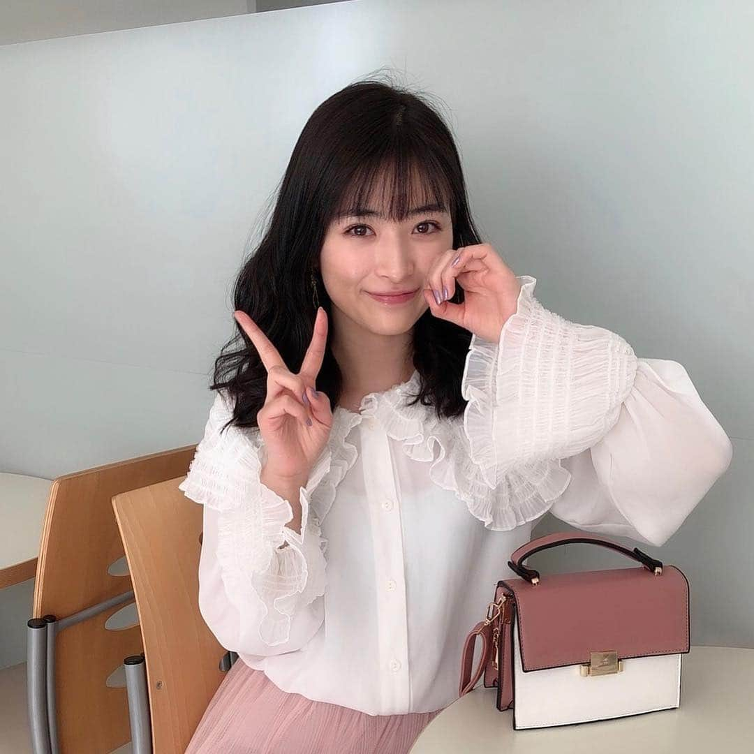 優希美青さんのインスタグラム写真 - (優希美青Instagram)「20歳になりました☺︎ . 0時になった瞬間から大好きなかえぴょんから電話があって🤭  嬉しくて寝れなかったぜこのやろう . 今日はおめでとうとたくさん言ってもらえて嬉しいなぁ . そしてみなさん、いつも応援ありがとうございます 今年はみなさんにお会いできる機会が多そうで嬉しいです☺️ 是非会いに来てくださいね！ 20歳のみおもよろしくお願いします！」4月5日 16時14分 - mio_yuki