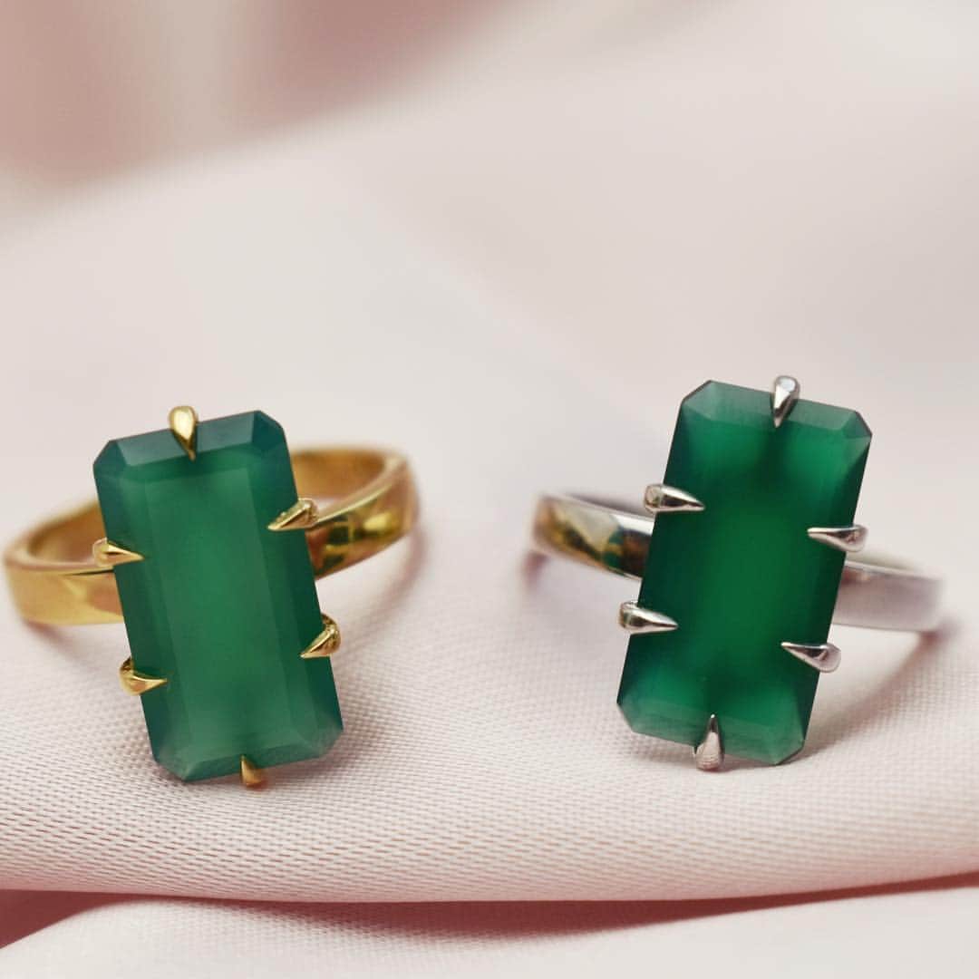 のインスタグラム：「Silver or gold plated, which one is your favourite? ❤️#Sophiaroeforcarre」