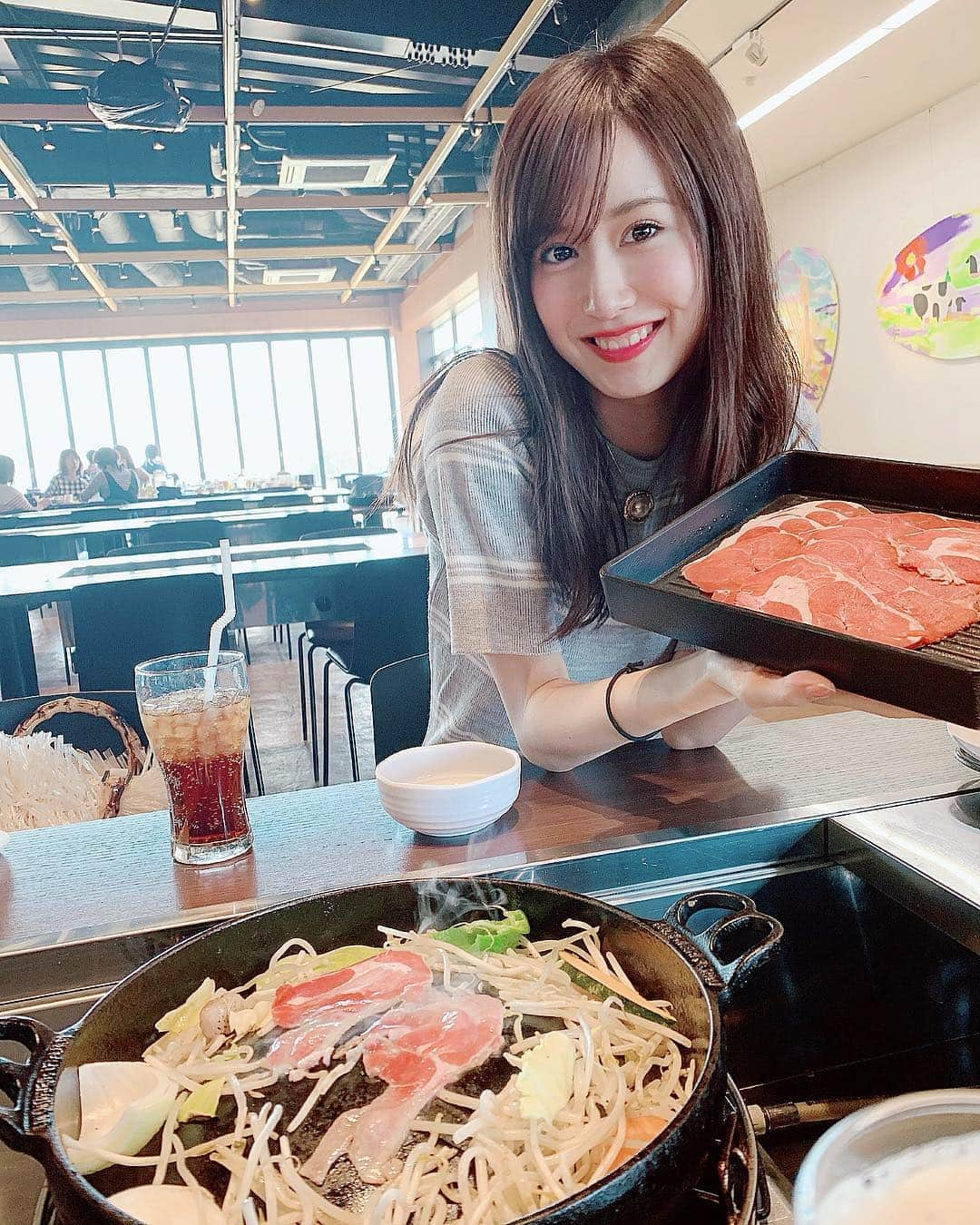 阿部菜渚美さんのインスタグラム写真 - (阿部菜渚美Instagram)「☺︎ はいっ、ジンギスカーン🍖❤︎ #うまうま #ジンギスカン #千葉 #お肉 #food」4月5日 22時02分 - nanami_abe73