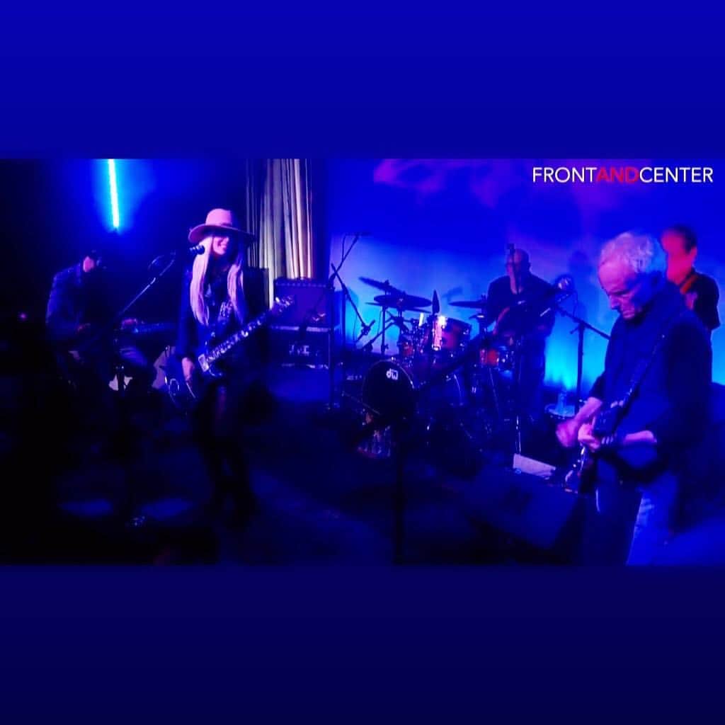 オリアンティさんのインスタグラム写真 - (オリアンティInstagram)「This was a fun evening ✨. @thedoors one of my fav band so honor to Jam with @officialrobbykrieger @pbs」4月5日 16時51分 - iamorianthi