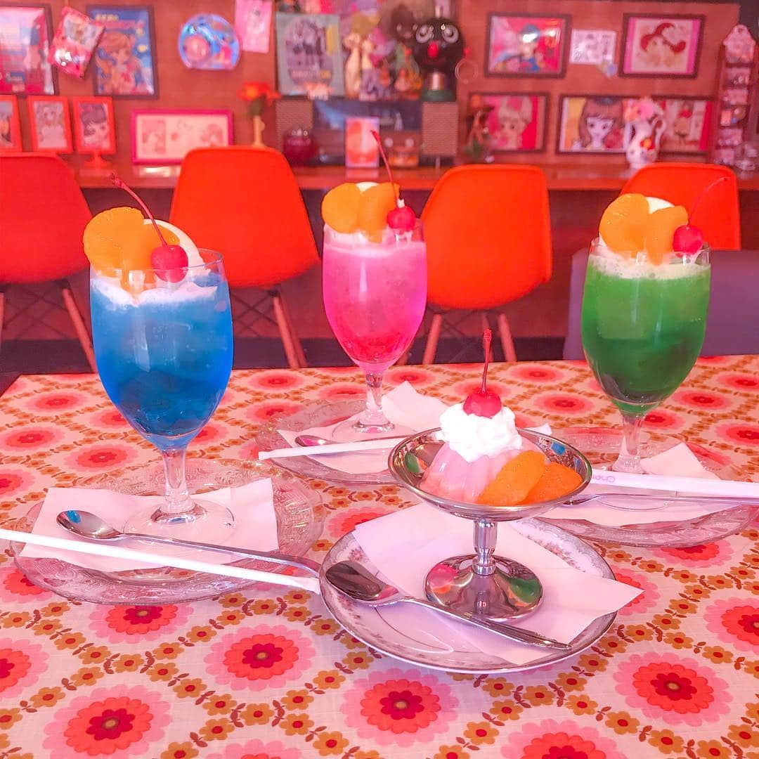 江崎びす子さんのインスタグラム写真 - (江崎びす子Instagram)「Showa Retro Cafe Sepia in Shibamata, Tokyo.🎀✨」4月5日 16時51分 - bisukoezaki