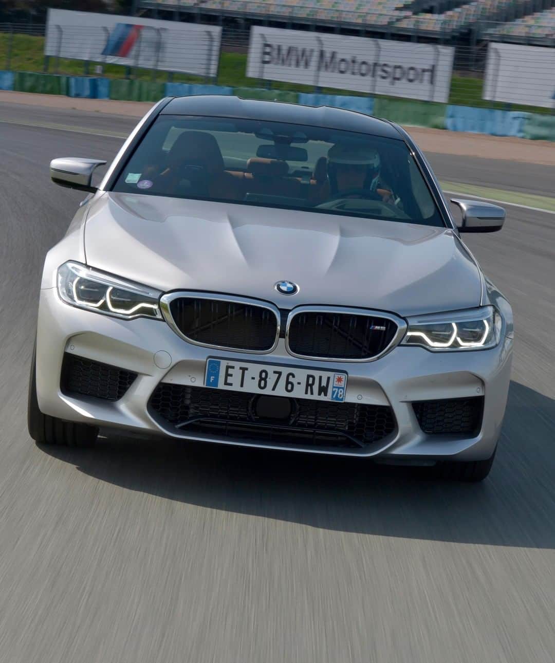 BMWさんのインスタグラム写真 - (BMWInstagram)「Rascal of the curves. The BMW M5 Sedan. #BMW #M5 __ BMW M5: Fuel consumption in l/100 km (combined): 10.7. CO2 emissions in g/km (combined): 243. The values of fuel consumptions, CO2 emissions and energy consumptions shown were determined according to the European Regulation (EC) 715/2007 in the version applicable at the time of type approval. The figures refer to a vehicle with basic configuration in Germany and the range shown considers optional equipment and the different size of wheels and tires available on the selected model. The values of the vehicles are already based on the new WLTP regulation and are translated back into NEDC-equivalent values in order to ensure the comparison between the vehicles. [With respect to these vehicles, for vehicle related taxes or other duties based (at least inter alia) on CO2-emissions the CO2 values may differ to the values stated here.] The values of the vehicles are preliminary. The CO2 efficiency specifications are determined according to Directive 1999/94/EC and the European Regulation in its current version applicable. The values shown are based on the fuel consumption, CO2 values and energy consumptions according to the NEDC cycle for the classification. For further information about the official fuel consumption and the specific CO2 emission of new passenger cars can be taken out of the „handbook of fuel consumption, the CO2 emission and power consumption of new passenger cars“, which is available at all selling points and at https://www.dat.de/angebote/verlagsprodukte/leitfaden-kraftstoffverbrauch.html.」4月5日 17時00分 - bmw