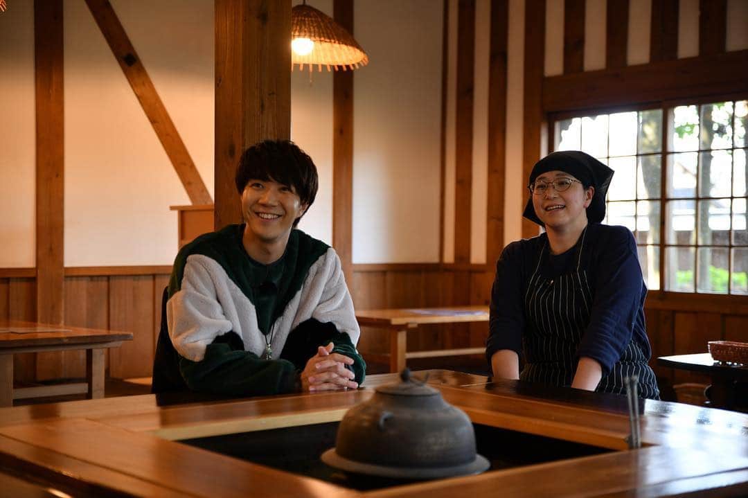 中澤卓也さんのインスタグラム写真 - (中澤卓也Instagram)「今日は地元 新潟でのお仕事！レギュラー番組「なじラテ。」ロケ、今日は新発田市を町歩き✌️楽しい出会いもたくさん！皆さん、ありがとうございました🙇‍♂️新潟も上着がいらないくらい暖かい！ #なじラテ #ロケ #bsn新潟放送 #新発田市 #街歩き #感謝 #茜色の恋 #中澤卓也」4月5日 17時33分 - takuya_nakazawa.118
