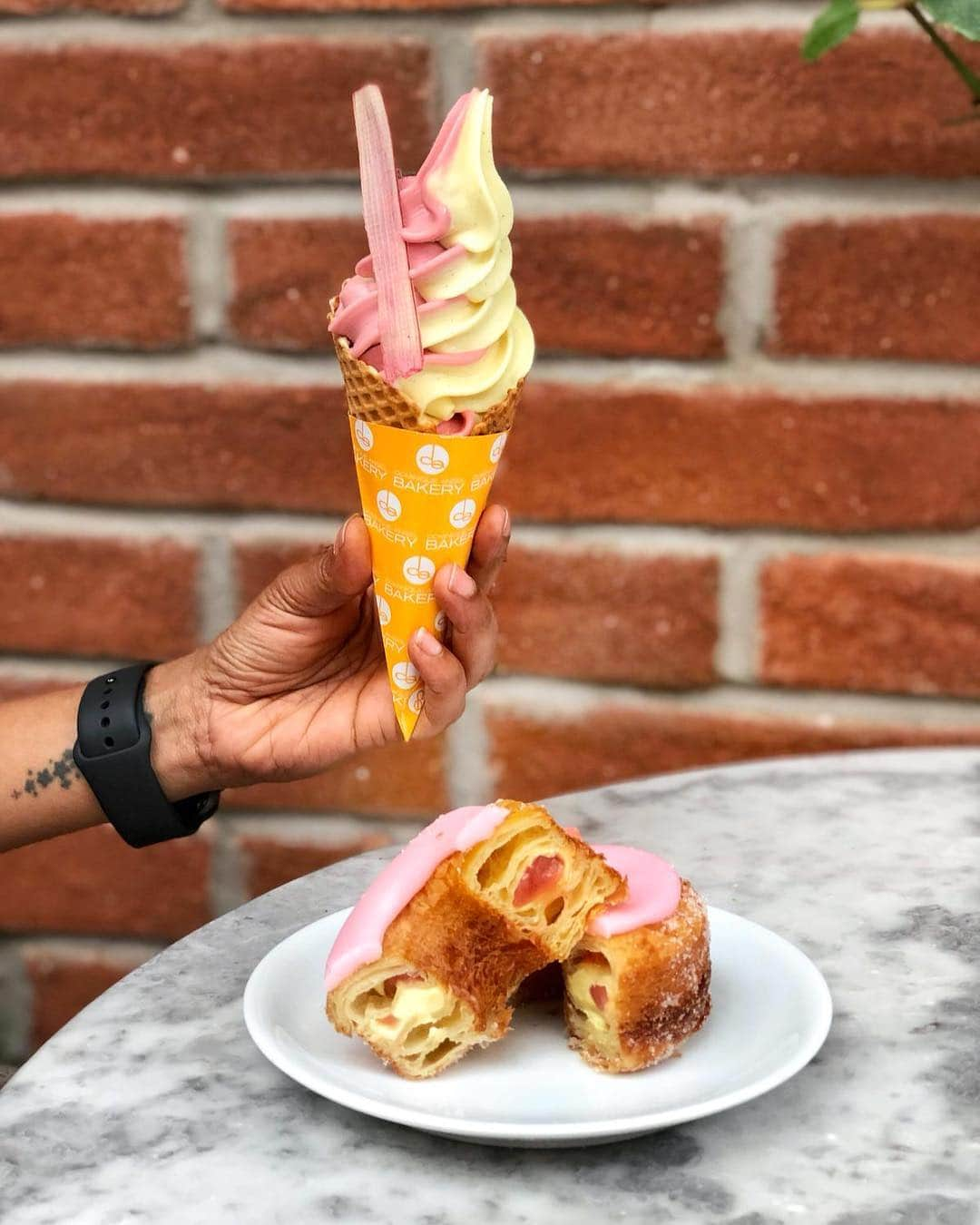 @LONDON | TAG #THISISLONDONさんのインスタグラム写真 - (@LONDON | TAG #THISISLONDONInstagram)「Morning - it’s @felicityspector here taking advantage of the (briefly!) sunny weather with this fabulous new rhubarb and custard soft serve ice cream at @dominiqueansellondon - you all know how much I love rhubarb and custard - and this combines a fresh rhubarb sorbet with a creamy custard soft serve - all swirled inside a hand made ginger honey tuile waffle cone. Plus a rhubarb crisp on top! 😱This month’s Cronut™️ continues the theme, as it’s filled with rhubarb jam and custard ganache... absolute heaven. Thank you @dominiqueansel and London head chef James Clarke for creating the ultimate rhubarb treats! // #thisislondon #london #londonfood #londonreviewed」4月5日 17時33分 - london