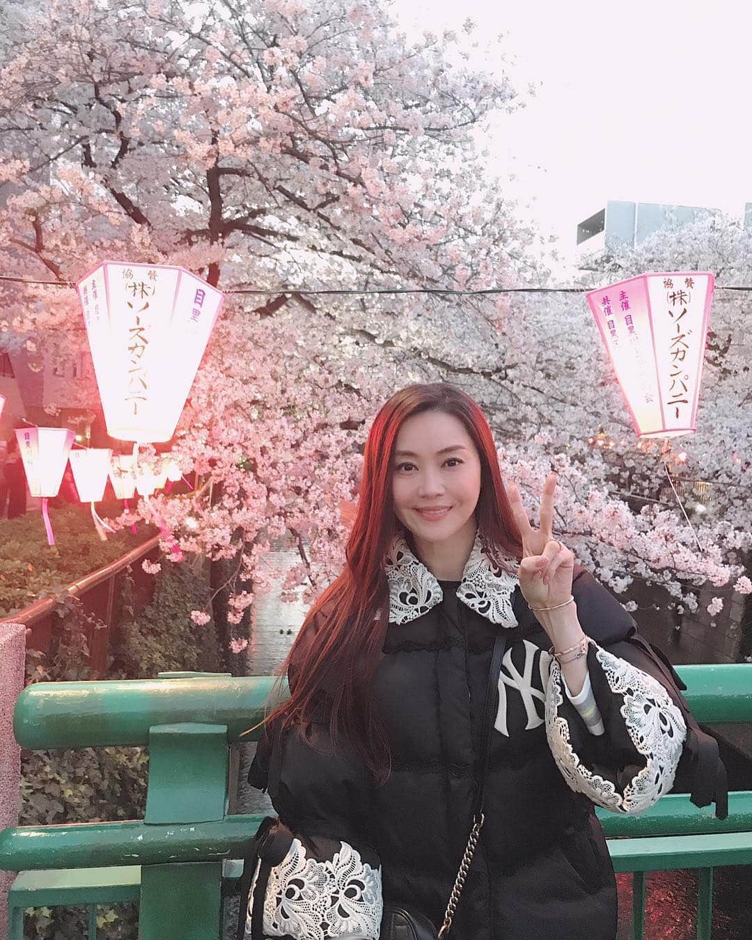 観月ありささんのインスタグラム写真 - (観月ありさInstagram)「平成最後のお花見🌸 やはり今年も中目黒の桜は綺麗です✨ 『令和』になりますね✋️ 昭和。平成。に続き。 令和も素敵な時代になりますように。 #観月ありさ #お花見#中目黒#2019」4月5日 17時34分 - alisa_mizuki
