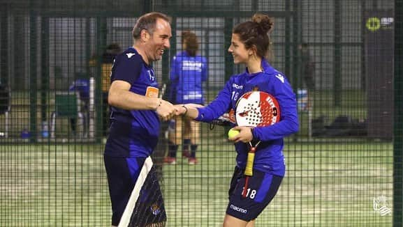 レアル・ソシエダさんのインスタグラム写真 - (レアル・ソシエダInstagram)「Emakumezkoen taldeak padelera jokatu du gaur! 🎾 . El equipo femenino ha realizado una sesión de padel esta mañana 🎾 . #AurreraNeskak #RealSociedad」4月5日 17時42分 - realsociedad