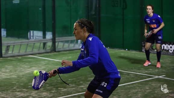 レアル・ソシエダさんのインスタグラム写真 - (レアル・ソシエダInstagram)「Emakumezkoen taldeak padelera jokatu du gaur! 🎾 . El equipo femenino ha realizado una sesión de padel esta mañana 🎾 . #AurreraNeskak #RealSociedad」4月5日 17時42分 - realsociedad