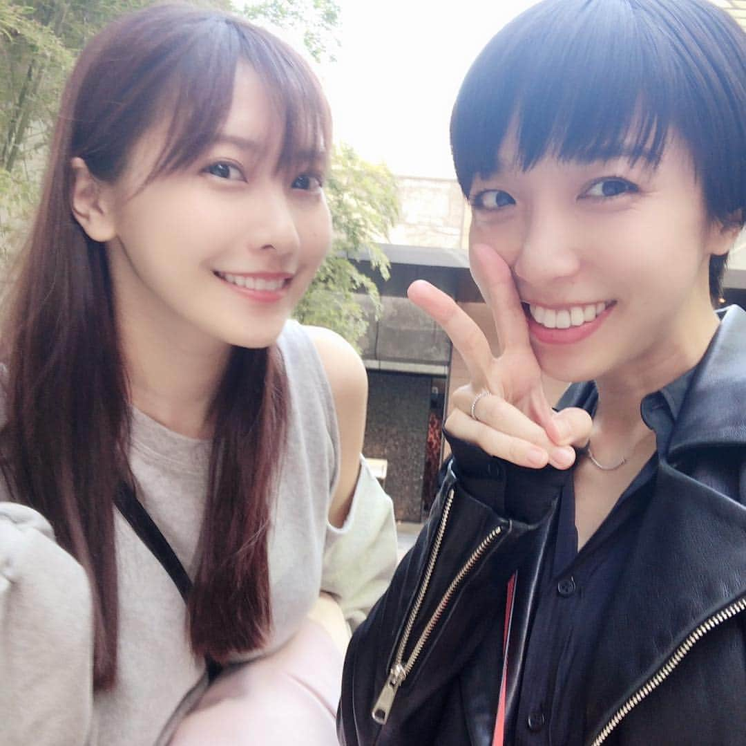 佐野ひなこさんのインスタグラム写真 - (佐野ひなこInstagram)「小脇ちゃん @misatokowaki  いつも私の相談に乗ってくれて、 頼りにしまくってるお姉ちゃん。 パキパキ仕事のはやさにいつも驚いていて、今回もパワーもらっちゃった☺︎ #中華たべたの。」4月5日 18時01分 - hinako_sano