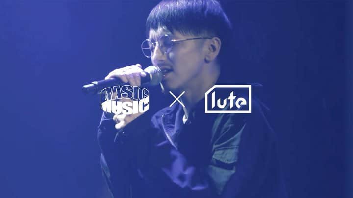 lute / ルーテのインスタグラム：「【BASIC MUSIC × lute : BASI「Rainy」ライブ映像独占公開】 2019年3月6日（水）に東京・代官山UNITにて開催された「BASI × 唾奇 2MAN LIVE in TOKYO」より、BASI「Rainy」のライブ映像を独占公開📺 また、同イベントよりBASI「愛のままに feat.唾奇」も公開中🌹 . . Full verの視聴はプロフィールのURLをチェック☝︎ @lutemedia . @basirap @basicmusic_jp #BASI #BASICMUSIC #Rainy #代官山UNIT #lute #lutemedia」