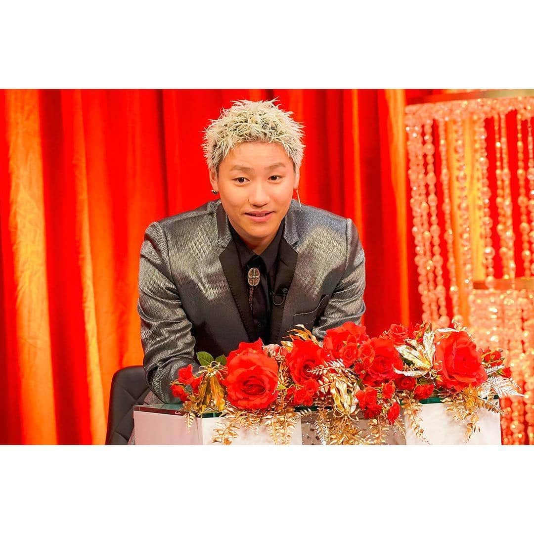 GENERATIONS高校TVさんのインスタグラム写真 - (GENERATIONS高校TVInstagram)「\\ストーリーズで開催した//﻿﻿ 🌟みんなで決める萌えジェネNo.1🌟﻿﻿ ﻿ 見事👑第1回王者👑に輝いたのは…﻿ ﻿ 🐷🐷🐷🐷﻿ 🐷小森隼🐷﻿ 🐷🐷🐷🐷﻿ ﻿﻿ 投票数が多すぎて…﻿ 全員めちゃくちゃ僅差でした🥺🥺﻿ ﻿ ﻿ ということで﻿ 隼の未公開写真をたくさんupしちゃいます✌️﻿ ﻿﻿ みなさん﻿ たくさんの投票ありがとうございました‼️﻿ ﻿ また開催しようと思ってるので﻿ 楽しみにしててね🙆‍♀️💓﻿ ﻿﻿ ﻿ さらに‼️﻿ GENE高AWARDの写真もupしたから﻿ みんなぜ〜んぶチェックしてね👋🏻💗﻿﻿ ﻿ ﻿﻿ 最後に…#GENE高なかのヒト から﻿ ﻿ 👀みんなに質問👀﻿﻿ ﻿ どんな写真の撮り方が流行ってる❓❓🤔﻿ コメント欄に書いて教えてね✏️🙋‍♀️﻿﻿ ﻿﻿ ﻿ .............................🏫..............................﻿﻿﻿﻿﻿﻿﻿ #AbemaTV #日曜よる9時 #ジェネ高﻿﻿﻿ #GENE高 ﻿﻿﻿﻿ #GENERATIONSfromEXILETRIBE ﻿﻿﻿﻿﻿﻿﻿ #ジェネレーションズ #ジェネ ﻿﻿﻿﻿﻿﻿﻿ #小森隼 #白濱亜嵐 #数原龍友﻿﻿﻿﻿﻿﻿﻿ #中務裕太 #片寄涼太 #佐野玲於 #関口メンディー﻿﻿﻿﻿ #GENE高AWARD#萌えジェネ#第1回#みんなで決める萌えジェネNo1」4月5日 18時10分 - genekou_official