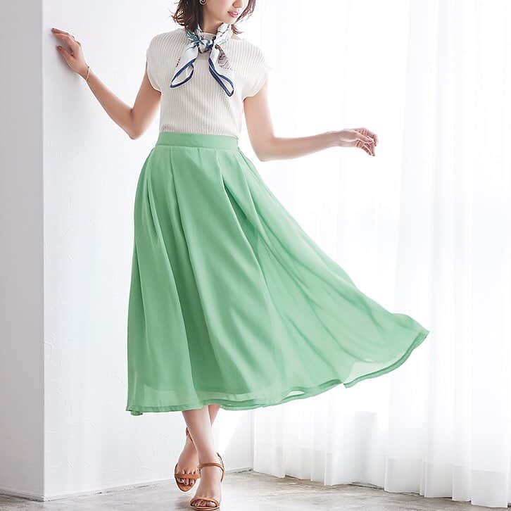 Pierrot［ピエロ］さんのインスタグラム写真 - (Pierrot［ピエロ］Instagram)「: recommend item﻿﻿ ﻿﻿ ﻿﻿ ﻿﻿ ふんわり軽やかなシフォンと﻿ 鮮やかなカラーバリエーションが魅力の春スカート﻿ ﻿﻿ ﻿﻿ ﻿﻿ ✔︎2typeから選べる 裏地付きシフォンスカート﻿ ks1711-021030﻿ ¥2,190+tax﻿﻿ ﻿﻿ ﻿﻿ ﻿﻿ ﻿﻿ ﻿﻿﻿﻿﻿﻿ 画像をタップするとアイテム詳細がご覧いただけます♩﻿﻿﻿﻿﻿﻿ ﻿﻿﻿﻿﻿﻿ ﻿﻿﻿﻿﻿﻿ STAFFアカウント ☞ @pierrot_staff﻿﻿﻿﻿﻿﻿ ﻿﻿﻿﻿﻿﻿ ﻿﻿﻿﻿﻿﻿ #pierrot #pierrot_shop #オトナ女子 #大人コーデ #ママコーデ #ママファッション #おしゃれママ #プチプラコーデ #きのコ #きょコ #あすコ #いつコ #2019春夏 #2019ss #アラサーコーデ #アラサー#春カラー#高見え#シフォン#シフォンスカート#揺れ感#」4月5日 18時09分 - pierrot_shop
