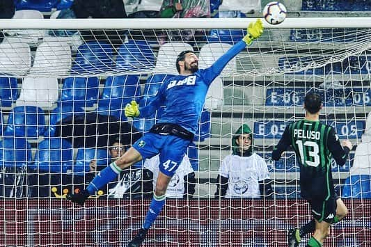 アンドレア・コンシーリのインスタグラム：「Sassuolo - Chievo  #forzasasol」