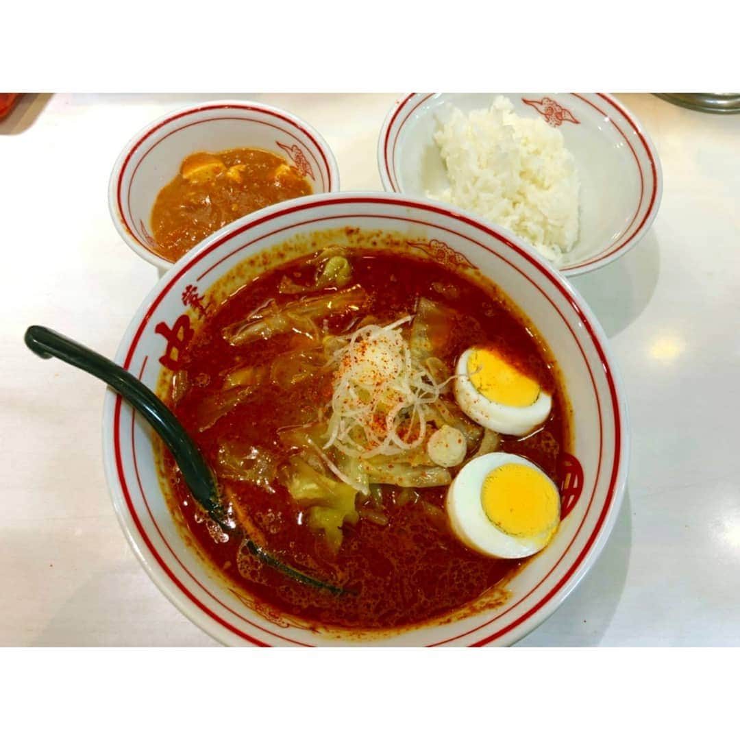 AYASAさんのインスタグラム写真 - (AYASAInstagram)「🍜🔥🔥 最近の推し麺。 #北極やさい  #すぺちょう #スペシャル超硬麺  #麺3分の1 #辛さ2倍  #定食 🍚 ・ ・ #蒙古タンメン中本 #中本 #健康第一激辛党 #白米大事」4月5日 18時43分 - ayasa_doya