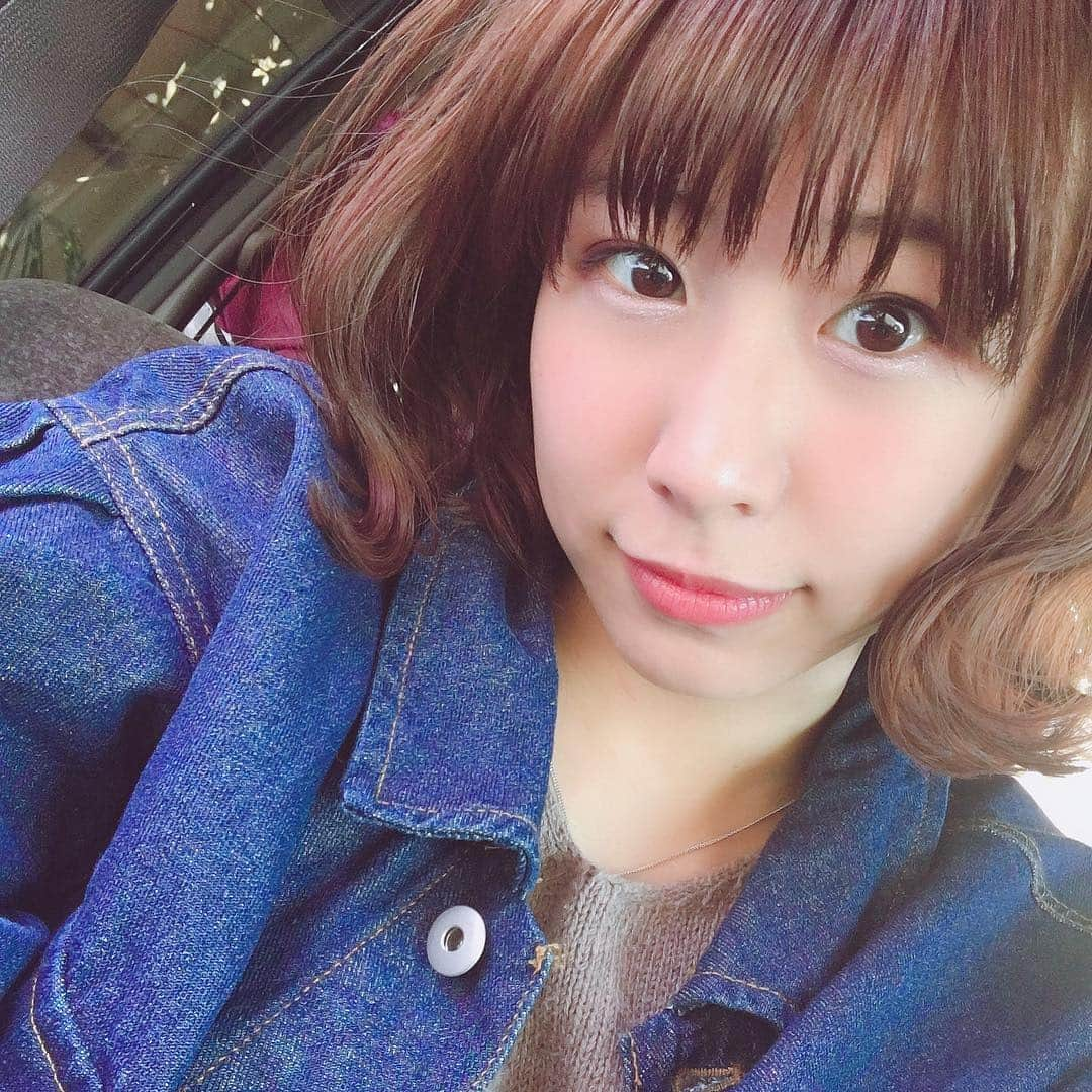 加藤育実さんのインスタグラム写真 - (加藤育実Instagram)「最近、化粧水を変えたら、肌の調子が、とっても良のよぉ！ しばらく続けてみて良ければ商品紹介します♬  #加藤育実 #化粧品 #化粧水」4月5日 18時52分 - katoikumi193