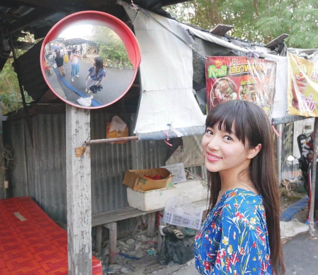 中山莉子さんのインスタグラム写真 - (中山莉子Instagram)「→ ㅤㅤㅤ ㅤㅤㅤ 歌穂ちゃんカメラ inタイ🇹🇭 ㅤㅤㅤ EbiTourもう見てくれたかな？ ㅤㅤㅤ #EbiTour ㅤㅤㅤ #タイㅤㅤㅤ #また行きたいㅤㅤㅤ #辛いの食べたい #何も狙ってないのにダジャレになっちゃうの辛いㅤㅤㅤ  ㅤㅤㅤ」4月5日 19時31分 - nakayama_riko_official