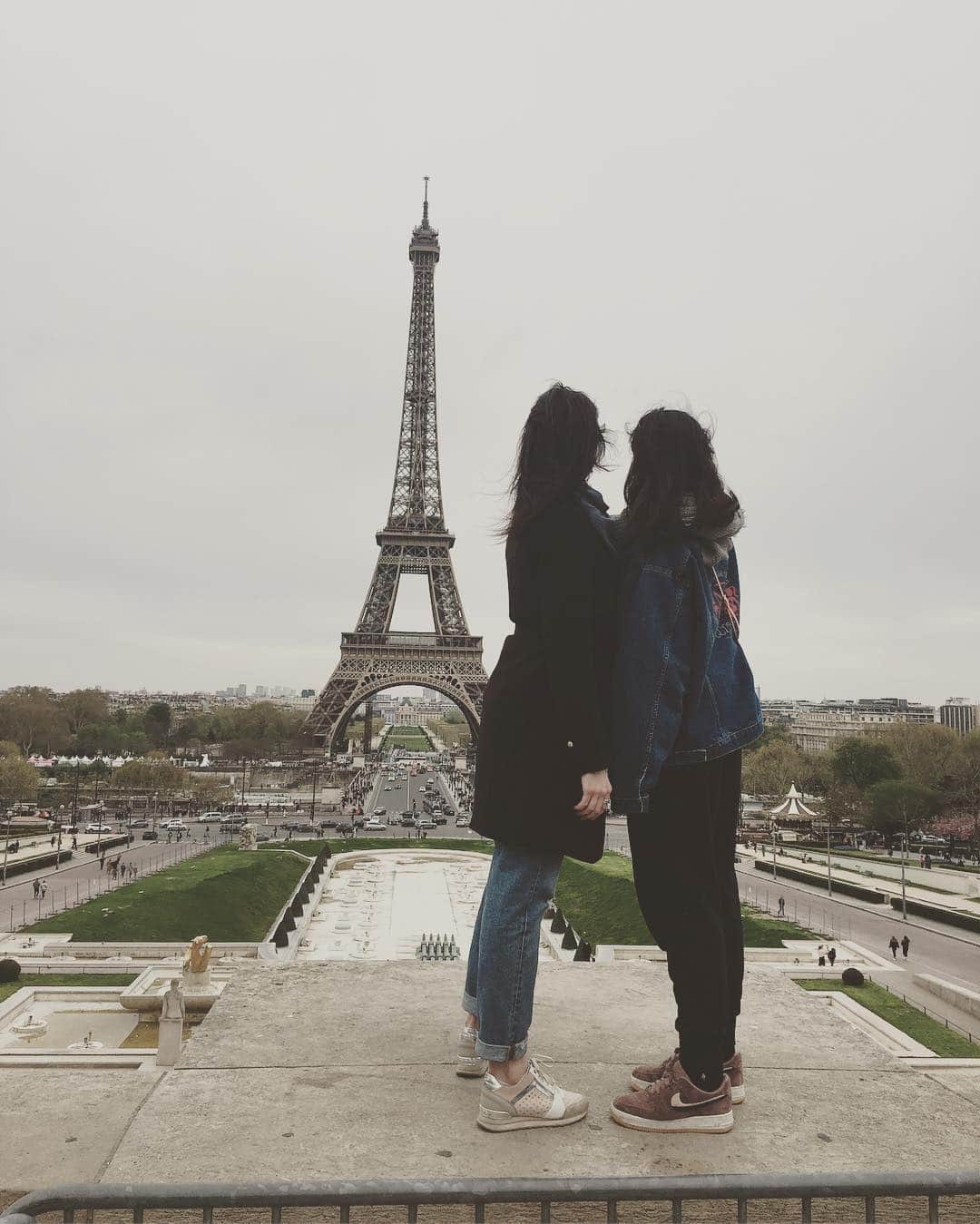 ポリーナ・ツルスカヤのインスタグラム：「Редкие, но незабываемые встречи♥️🇫🇷」