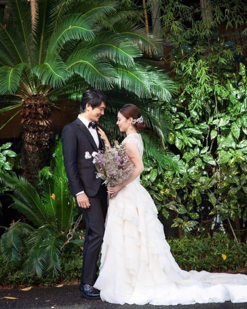 ステレオブライダル〈ヘアメイク〉のインスタグラム：「✴︎ #bridal #wedding #shooting #photo #hairmake #hair #make #hairmakestereo」