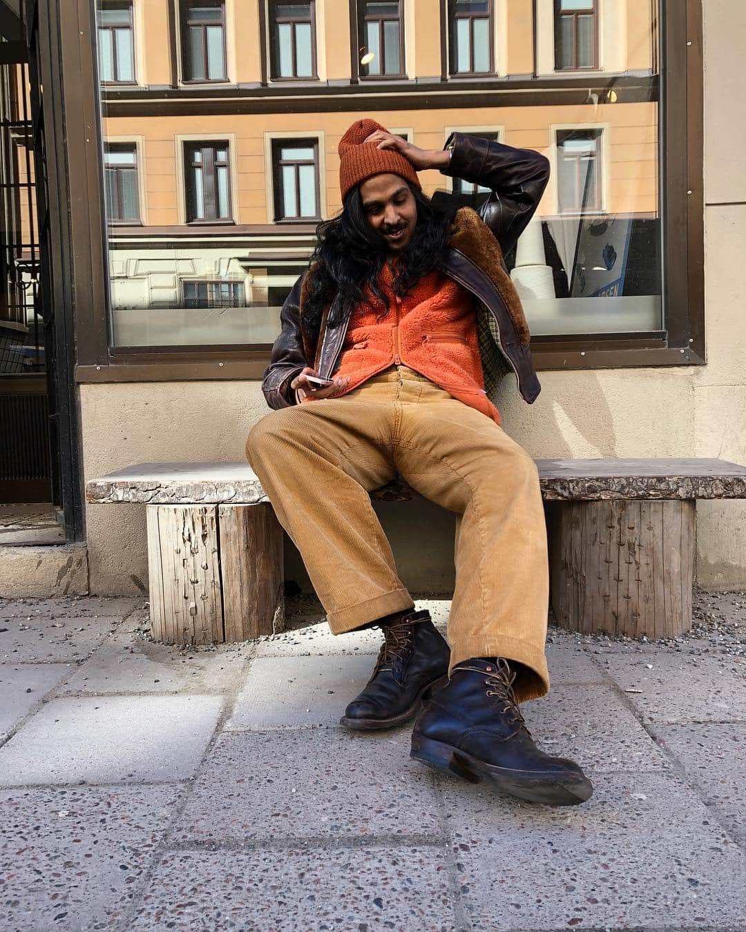 レステロッズのインスタグラム：「Our Friday gang! @viktor_fredback & friends. Sneak peak AW19 Fleece vest in mango.  Enjoy the sun folks!🍻 #originalneverdies #Resteröds #Mensstyle #Heritagebrand」
