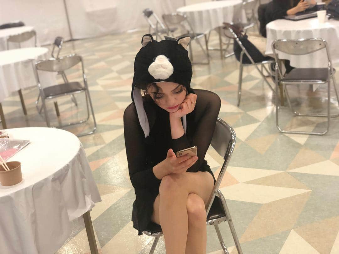 村上佳菜子さんのインスタグラム写真 - (村上佳菜子Instagram)「. . . KA WA I I メドちゃん❤️ 可愛すぎていっぱい撮っちゃった🤤 . . . #cutegirl  #medvedeva  #メドちゃん #starsonice  #金沢」4月5日 22時13分 - kanako_m_official