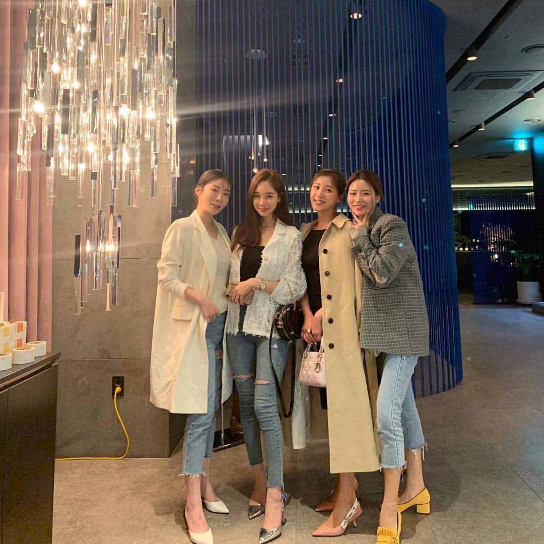 Hyemiさんのインスタグラム写真 - (HyemiInstagram)「오랜만에 불금❤️ 역시 짱잼」4月5日 22時28分 - hinzajoa
