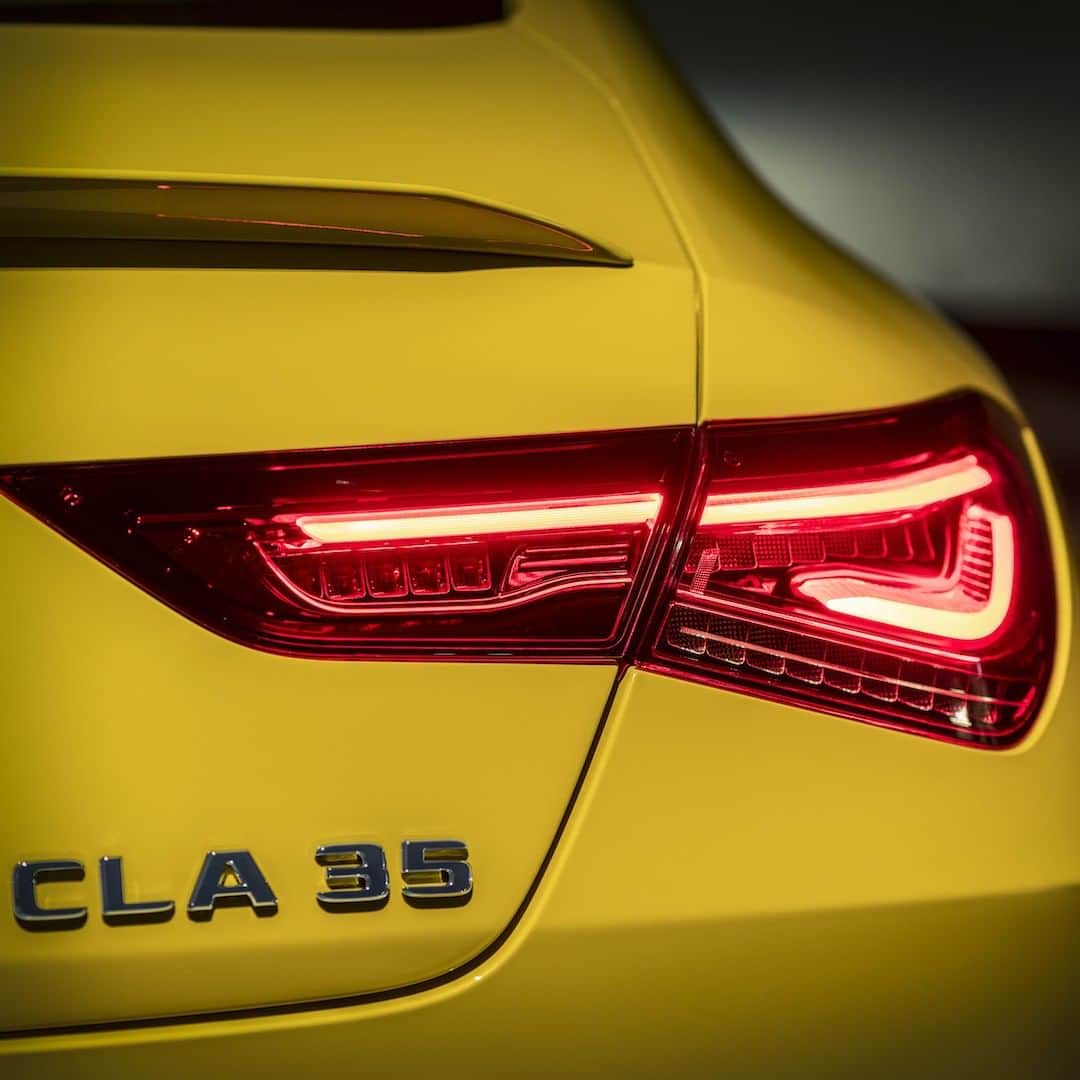 メルセデス・ベンツさんのインスタグラム写真 - (メルセデス・ベンツInstagram)「Stunning from every angle. The new Mercedes-AMG CLA 35 4MATIC. More to come. #MercedesAMG #AMG #CLA #NewCLA [Mercedes-Benz CLA 35 4MATIC | Kraftstoffverbrauch kombiniert: 7,3–7,2 l/100 km | CO₂-Emissionen kombiniert: 16-1647g/km | mb4.me/RechtlicherHinweis]」4月5日 22時30分 - mercedesbenz