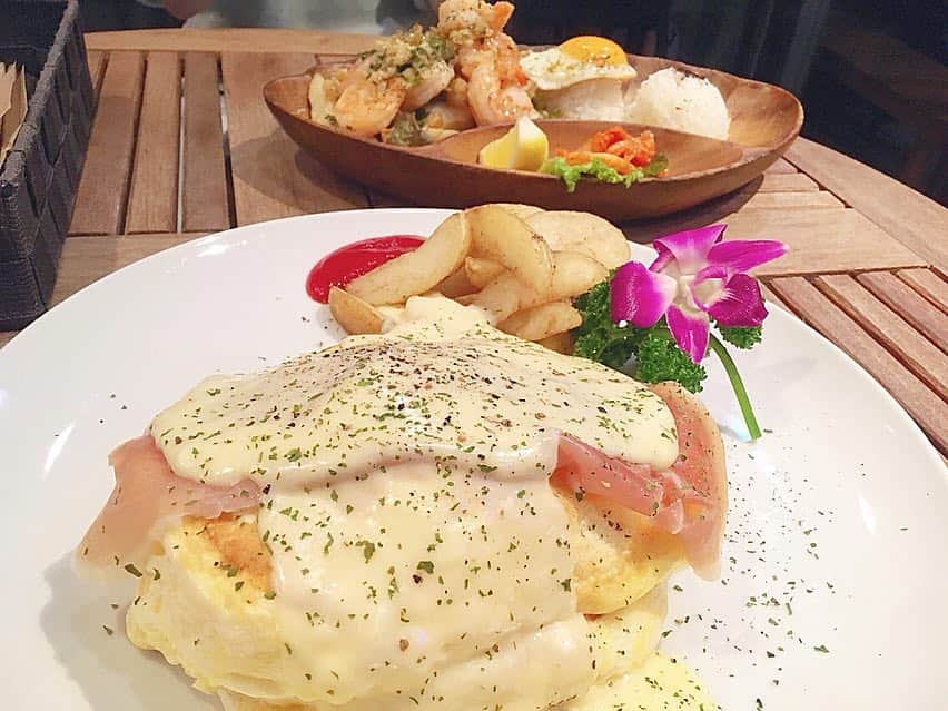 貝賀琴莉のグルメインスタ