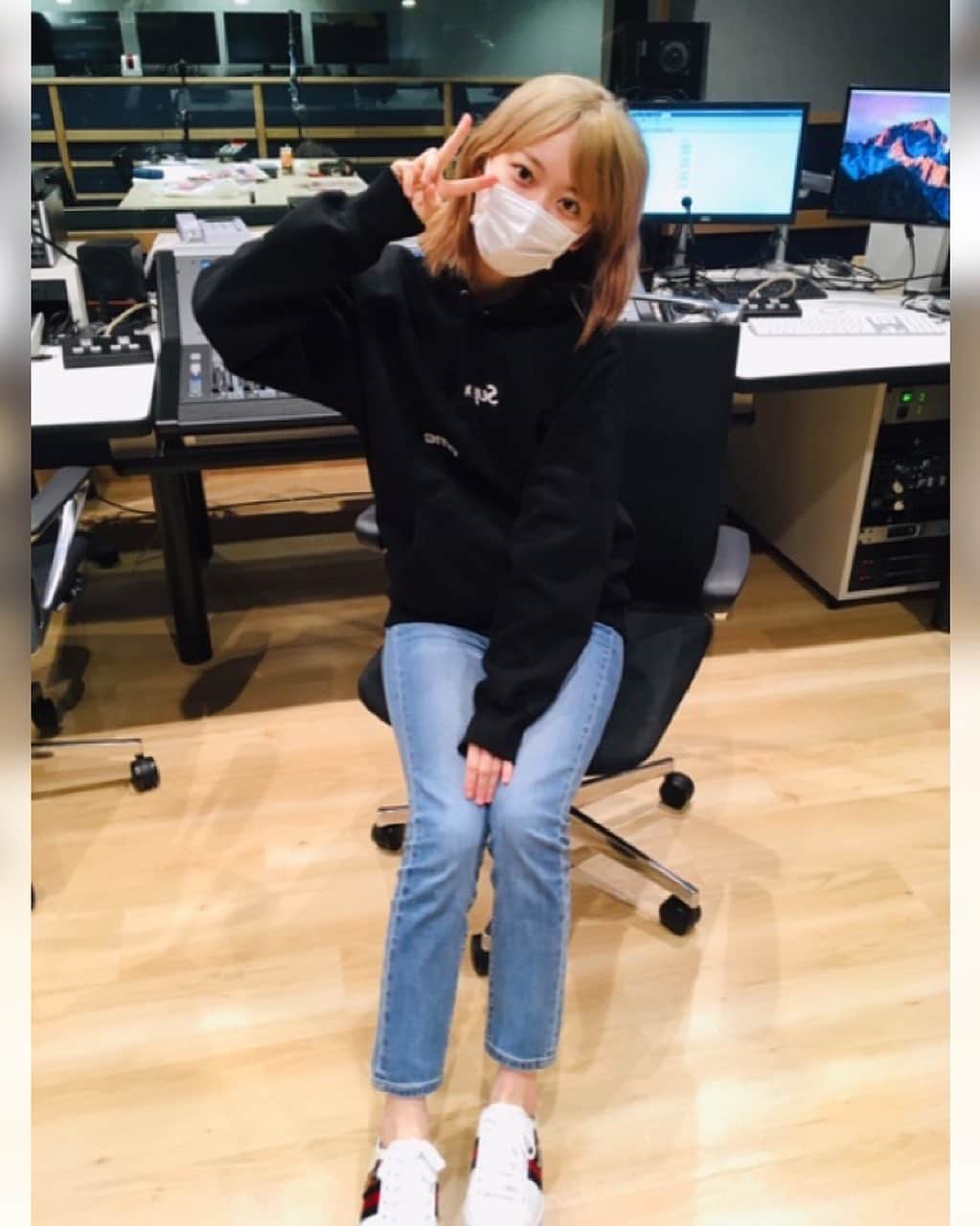 h3artbrak3rsさんのインスタグラム写真 - (h3artbrak3rsInstagram)「… #hkt48 #IZONE #아이즈원 #アイズワン  #sakura #宮脇咲良 #미야와키사쿠라 #さくら #今夜咲良の木の下で #さくのき  #bayfm」4月5日 22時46分 - h3artbrak3rs
