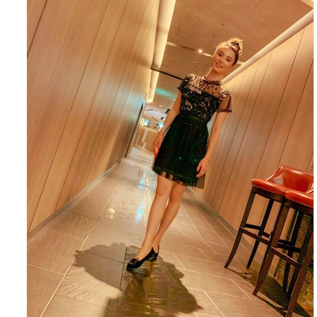 エミ・マイヤーのインスタグラム：「Performing for @domperignonofficial tonight 🥂 🍾 @ginzasix_official @ginzasix • • • • • • • • • • • #domperignon#ginzasix#theclubtokyo#ドンペリ#テッドベーカー」