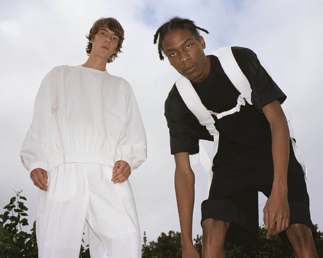 ワイスリーのインスタグラム：「Y-3 3-Stripes Material Mix Tee and Y-3 Luxe Track Sweater. Y-3 Spring Summer 2019. 📷: @angelopennetta Styling: @haleywollens --- #adidas #Y3 #YohjiYamamoto Discover the collection at Y-3.com」