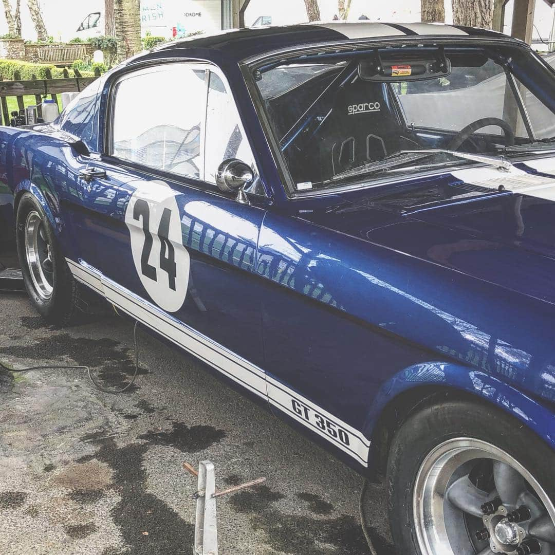 ニック・ハイドフェルドさんのインスタグラム写真 - (ニック・ハイドフェルドInstagram)「#neveradullmoment here with fantastic cars @goodwoodmotorcircuit #membermeeting #classiccar #carlover」4月5日 23時14分 - nickheidfeld