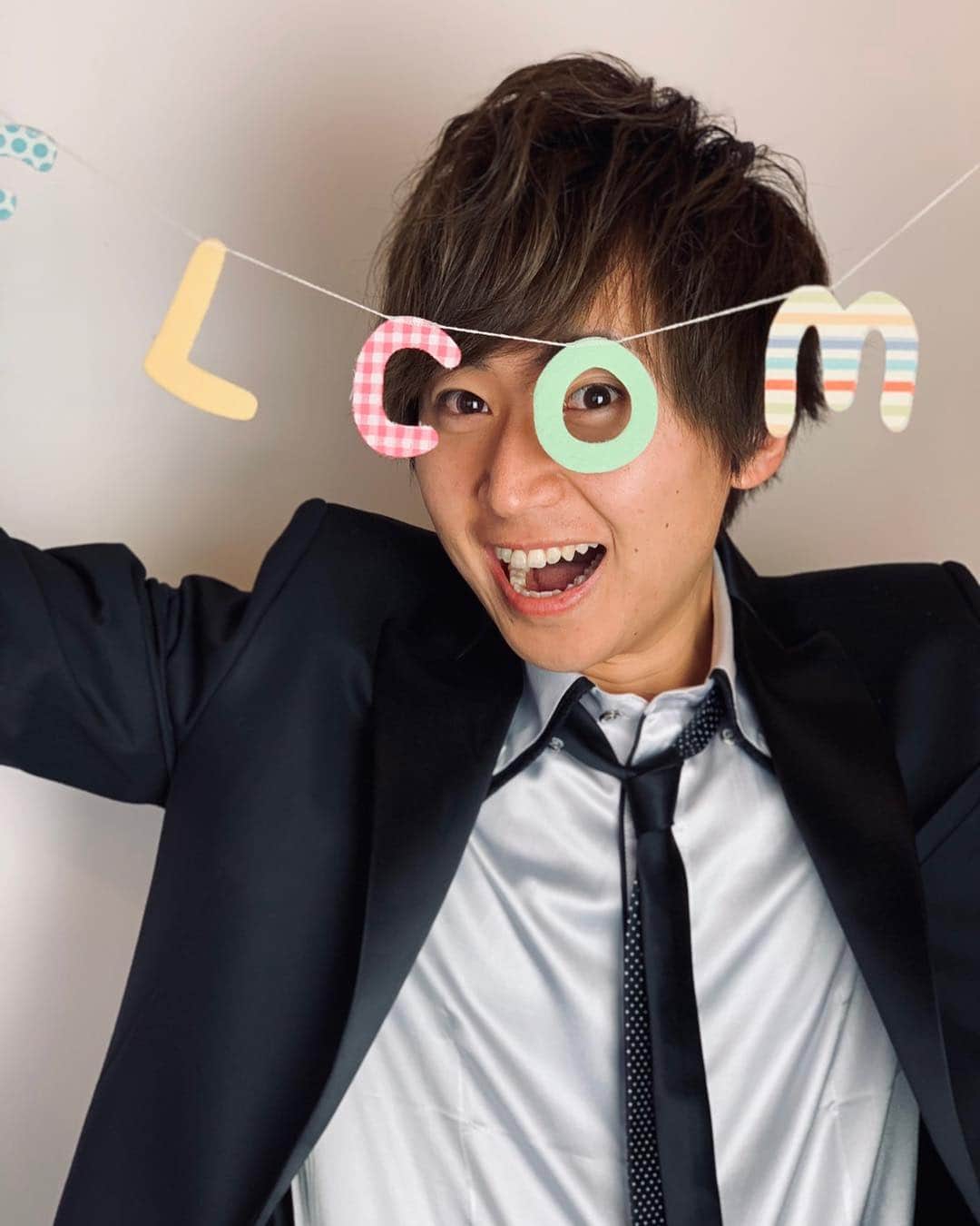 関義哉のインスタグラム：「3000人チャレンジ達成 インスタLIVEありがとうございました！ #インスタlive #配信  インスタの不具合直りますように… #関義哉 #yoshiya #seki #instagood #followme #粉我 #フォロー募集 #フォロワー増やしたい #フォロー歓迎  #follow_me #followmeplease #フォロー大歓迎  #いいね #likeforfollow #likeforlikes  #音楽好きな人と繋がりたい #ダンス好きな人と繋がりたい #京都 #kyoto #元新選組リアン #新撰組 #新選組」