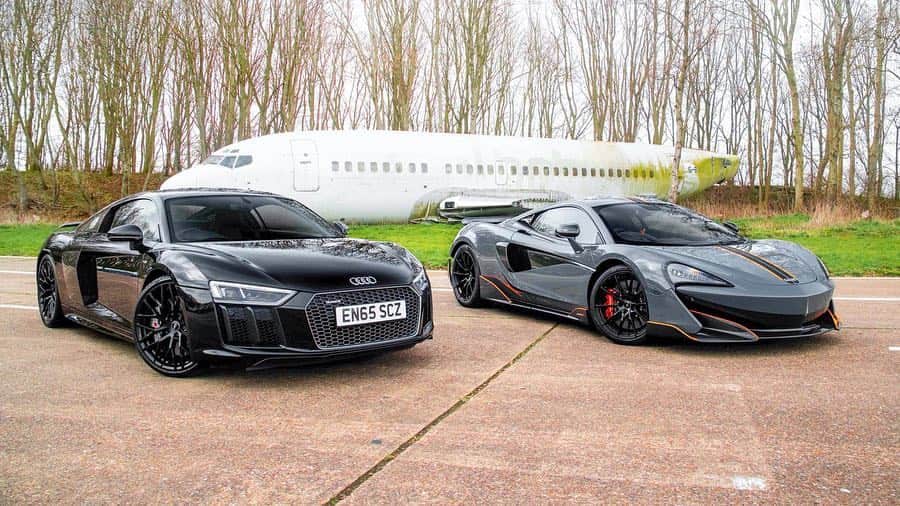 CarsWithoutLimitsさんのインスタグラム写真 - (CarsWithoutLimitsInstagram)「Check out @888mf and his 600bhp DRAG RACE in the rain!!! McLaren 600LT v Audi R8 V10 Plus!! YouTube 888MF #carswithoutlimits #888mf #r8 #600lt」4月6日 0時43分 - carswithoutlimits