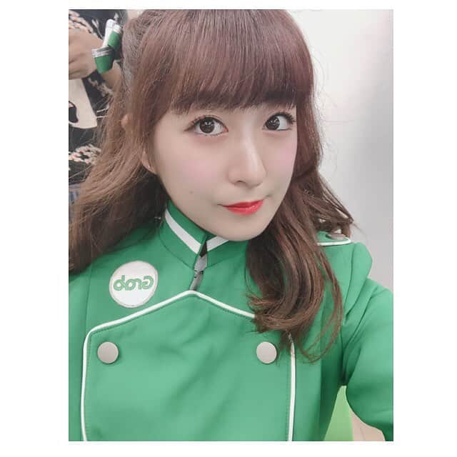 のインスタグラム：「ขอบคุณ สำหรับ วันนี้ นะคะ\( ˆoˆ )♡ ใส่ ชุดนี้ ครั้งแรก ค่ะ😍💕 Grab Grab Grab~~💚💚💚💚💚 今日はありがとうございました\( ˆoˆ )♡ 初めてこの衣装来たよ😍💕 Grab Grab Grab~~💚💚💚💚💚 #grabxbnk48  #grabth #grabfoodth #izurinabnk48 #izurina #izutarinabnk48 #izutarina #rinaizutabnk48 #伊豆田莉奈 #いずりな #bnk48 #welovebnk48」