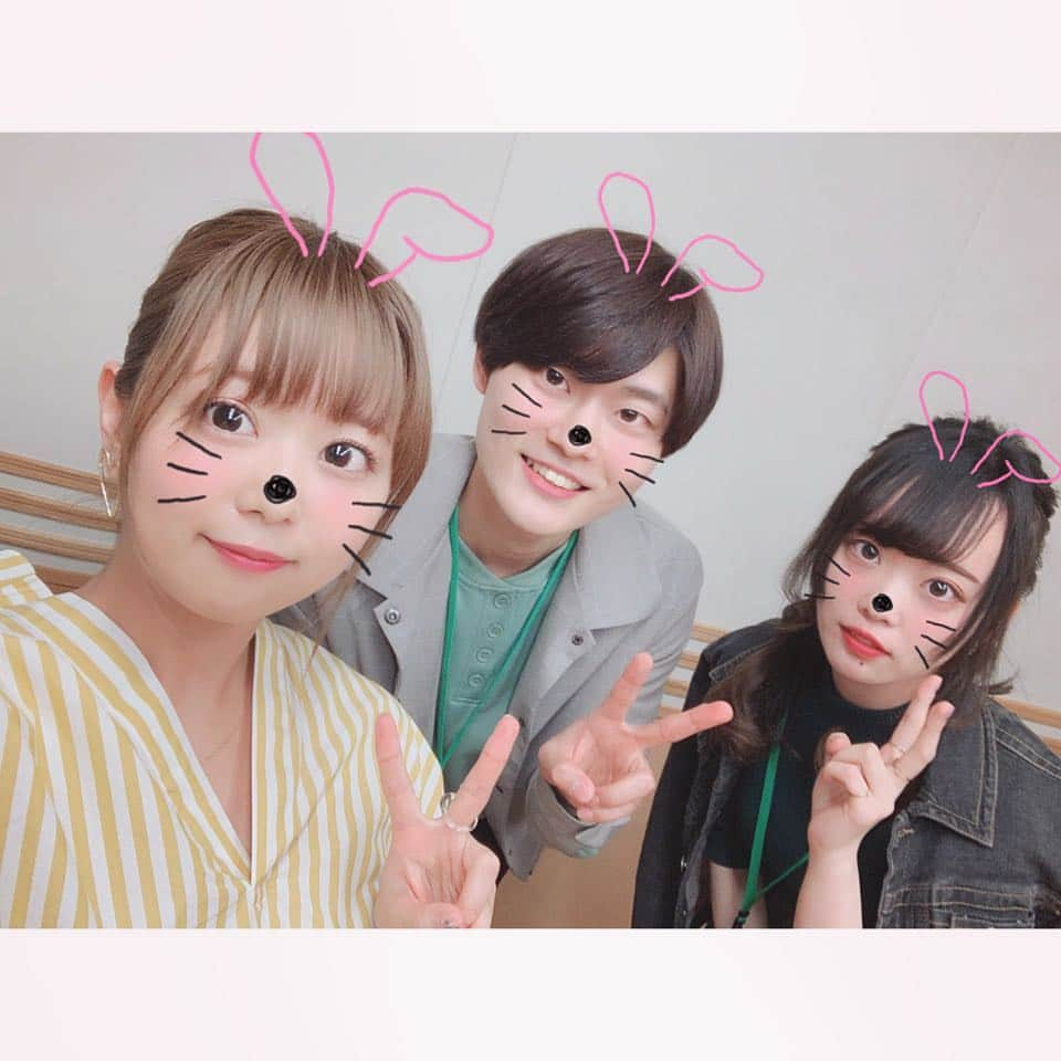 井口裕香さんのインスタグラム写真 - (井口裕香Instagram)「RADIO UnoZero! 第１回 生放送ありがとうございました😊 うれしいたのしいおいしい〜〜〜しあわせな１時間でした🥖🥐🥪🥯🍞🌭🥙🌮✨ 東京ホテイソンのたけるくん、ショーゴくん、これからよろしくお願い致します🤗 そして初回ゲストの旅するパンマニア・片山智香子さん、本当に本当にありがとうございました😊✨ ブログチェックします🤳 バインミー、流行りそう〜〜！皆さまも是非！ そしてすむすむから引き続き、東京声優アカデミーのコーナーもよろしくお願い致します🌸 ４月の担当は石田くんと野田ちゃんっっ👫💚 #UnoZero #joqr #文化放送 #東京声優アカデミー #東京ホテイソン #東京ホテイソンたける  #東京ホテイソンショーゴ  #片山智香子 さん 🥖✨ #バインミー #バインミーサンドイッチ」4月6日 0時58分 - ooo31_iguchiyuka_31ooo